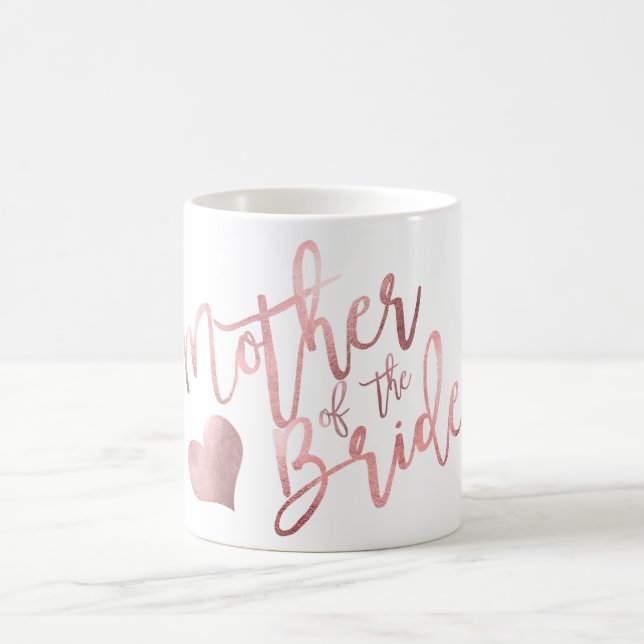 Mug PixDezines Mère de la mariée/Rose de Faux Script G (Centre)