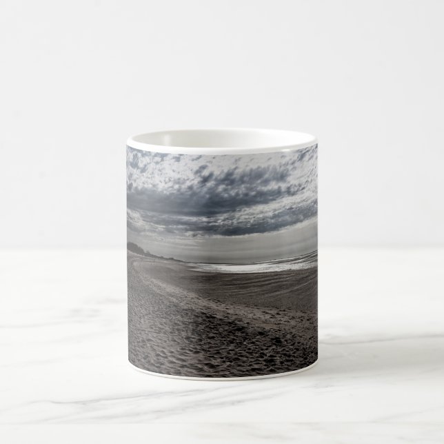 Mug Plage nuageuse de la mer du Nord (Centre)