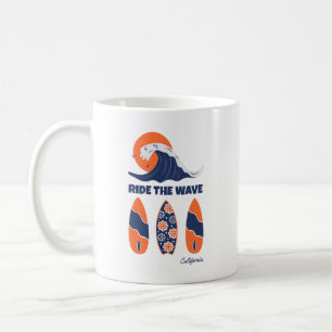 Mug Planches de surf Ride the Wave Bold Retro Surf Art