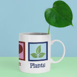 Mug Plante Nursery Peace Love Plantes<br><div class="desc">Plantes de Peace Love. Un joli cadeau planteur pour un amoureux de plante et de botanique. Cool présent pour un horticulteur ou botaniste.</div>