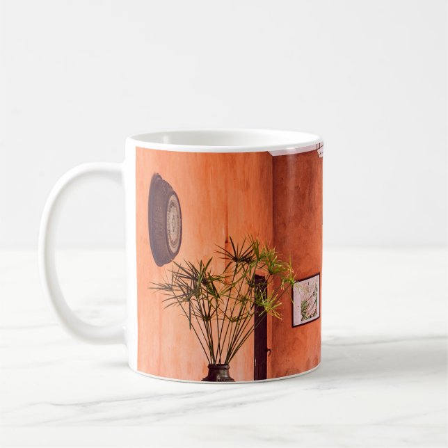 MUG PLANTERS AVEC PLANTE PRÈS DE LA ZONE CAOUTCHOUC À  (Gauche)