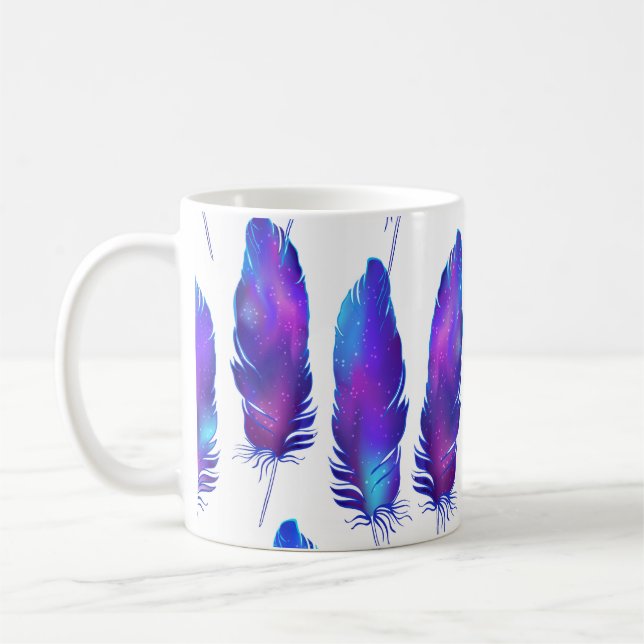 Mug Plumes avec texture spatiale, motif magique. (Gauche)