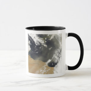 Mug Plumes de la poussière enlevant à l'air comprim