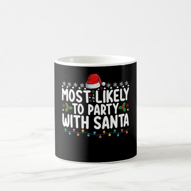 Mug Plus susceptible de faire la fête avec le Père Noë (Centre)