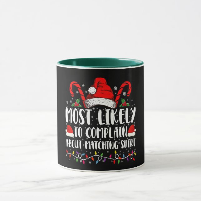 Mug Plus susceptible de se plaindre de la chemise asso (Centre)