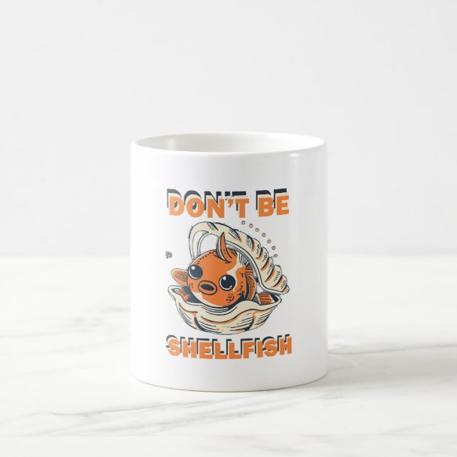 Mug Poisson hilarant dans un Art de Coquillage (Centre)