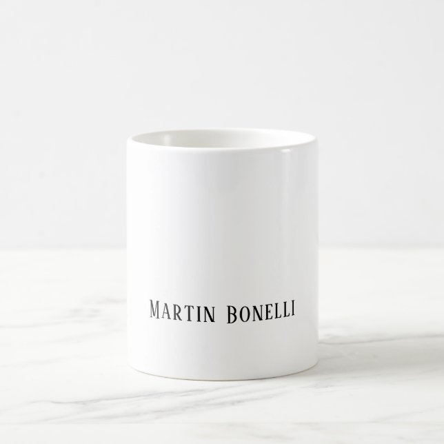 Mug Police de caractères Serif noir et blanc moderne e (Centre)