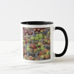 Mug pommes Macintosh de l'État de New York dans des pa
