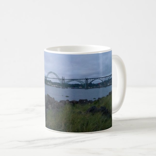 Mug Pont de la Baie de Yaquina, Newport, Oregon (Devant droit)