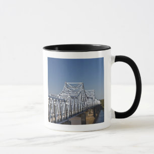 Mug pont de l'autoroute I-20 sur le fleuve Mississippi