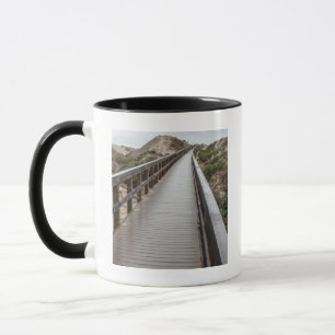 Mug Pont de pied au parc d'état de lac Oso Flaco