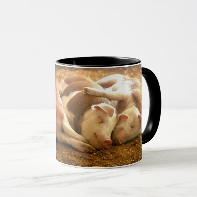 Mug Porcs se blottissants des images | de Getty (Devant droit)