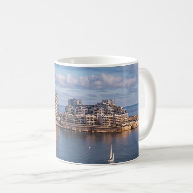 Mug Port de Sliema et gratte-ciel à Malte (Devant droit)