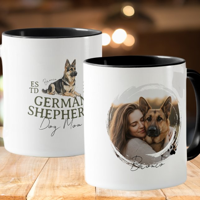 Mug Portrait de chien personnalisé maman berger allema (Elevate your kitchen set with this Custom Pet Portrait Dog Mom German Shepherd mug! )
