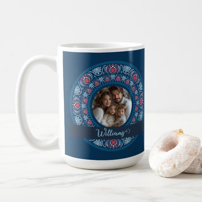 Mug Portrait familial personnalisé Blue Festive Mandal (Avec donut)