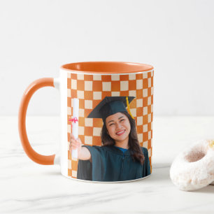 Mug Portrait personnalisé à carreaux orange pour la re