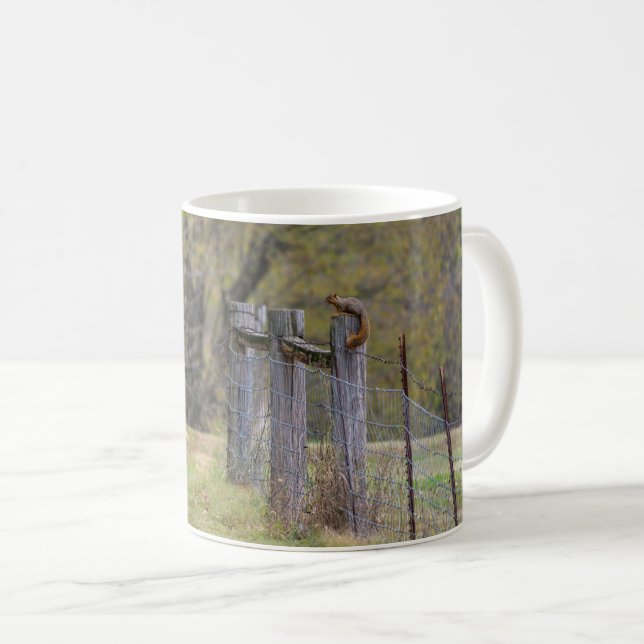 Mug Pose de café Pose de clôture d'écureuil (Devant droit)