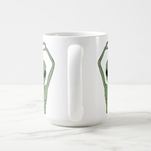 Mug Pose du cœur extraterrestre (Poignée)