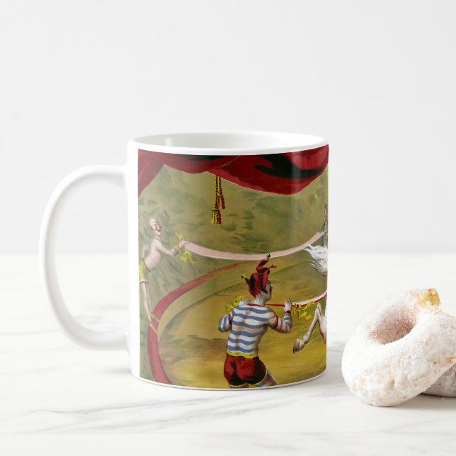 Mug Poster De Cirque Montrant Acrobat En Cours De Cour (Avec donut)