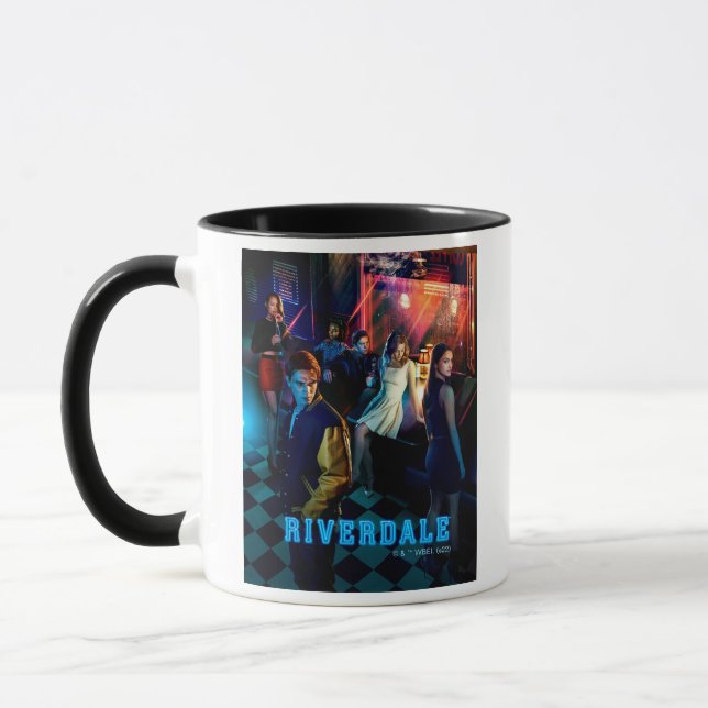 Mug Poster de Riverdale Inside Pop's Diner (Gauche)
