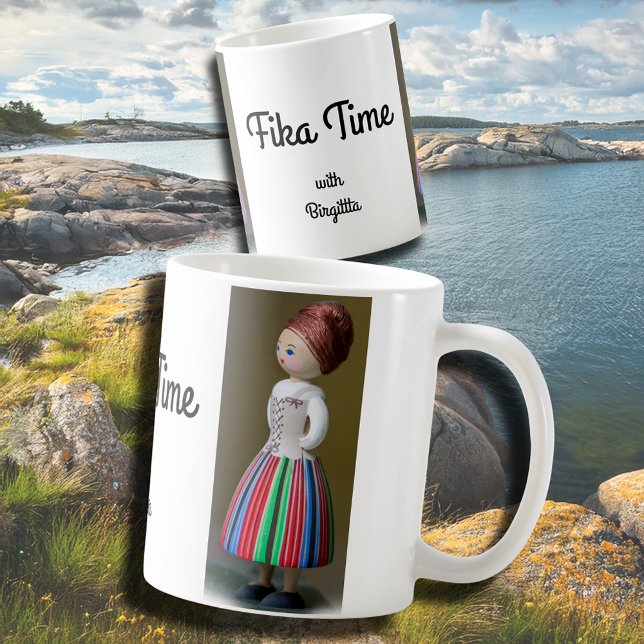 Mug Poupée folkdräkter suédoise sur Fika (Créateur téléchargé)