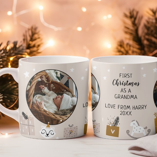 Mug Premier Noël en photo grand-mère beige jaune (Créateur téléchargé)