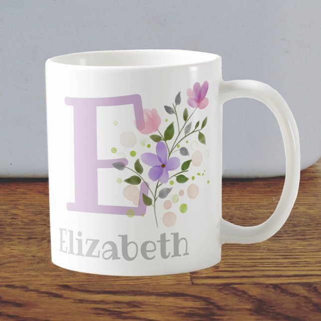 Mug Premier nom initial plus Elizabeth avec fleurs (Créateur téléchargé)
