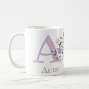 Mug Première initiale plus le nom Anne avec des fleurs