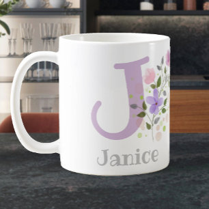 Mug Première initiale plus nom Janice avec des fleurs