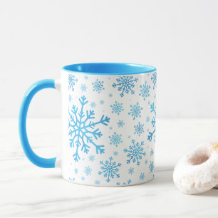 Mug Pretty Blue Christmas Snowflakes sur Winter White