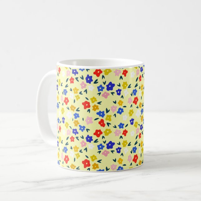 Mug Pretty Dainty Cute Floral on Pastel Yellow (Devant gauche)