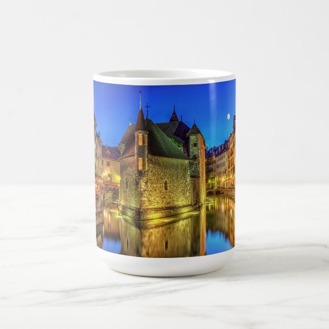 Mug Prison et canal de Palais de l'Ile dans la vieille (Centre)