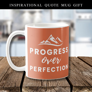 Mug Progrès sur les devis de la montagne de perfection