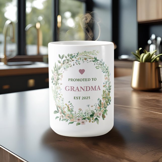 Mug Promu à Grand-mère Est. 2025 (Créateur téléchargé)