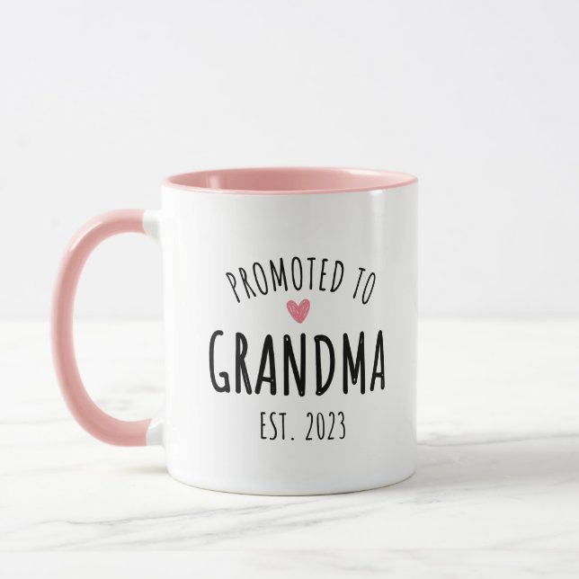 Mug promu à la grand-mère 2023 Faire-part de grossesse (Gauche)