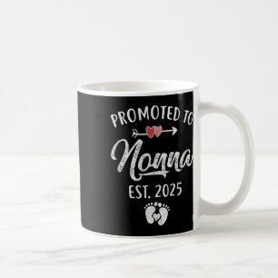 Mug Promu À Nonna Est 2025 Mère De Première Fois Drôle