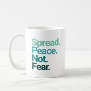 Mug Propager la paix sans craindre la typographie vert