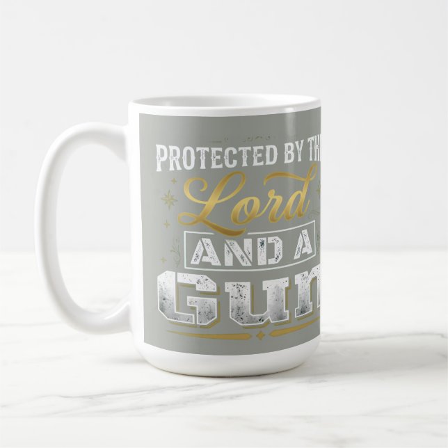 Mug Protégé par le Seigneur et un pistolet (Gauche)