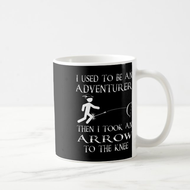 Mug Puis j'ai pris une flèche dans le genou Geeke du j (Droite)