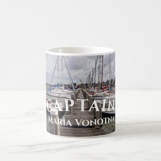 Mug Quai avec bateaux et yachts à Marken Pays-Bas (Centre)