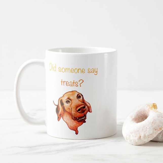 Mug Quelqu'un a dit des friandises ? Drôle de chien (Avec donut)