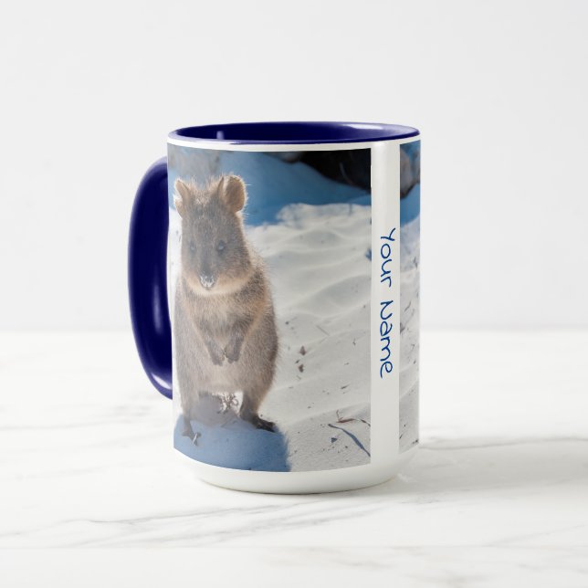 Mug Quokka personnalisé et joyeux sur la plage (Devant gauche)