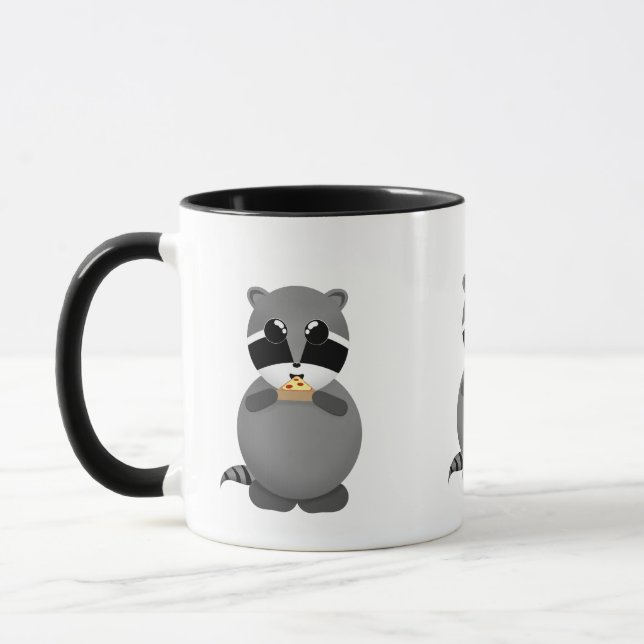 Mug Raccoon Manger Pepperoni Pizza (Gauche)