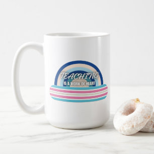 Mug Rainbow Teaching est un travail de coeur