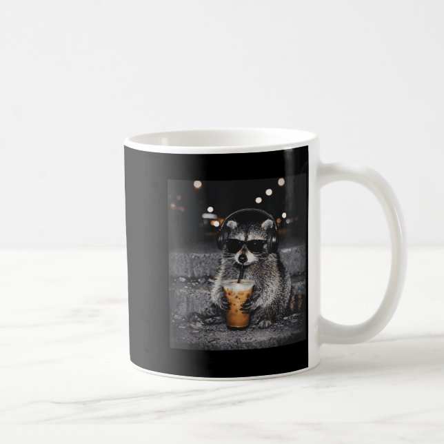 Mug Raton laveur buvant du café glacé mème animal drôl (Droite)