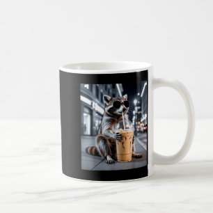 Mug Raton laveur buvant un café glacé mème animal drôl