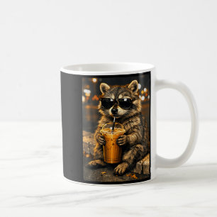 Mug Raton laveur drôle buvant du café glacé mème anima