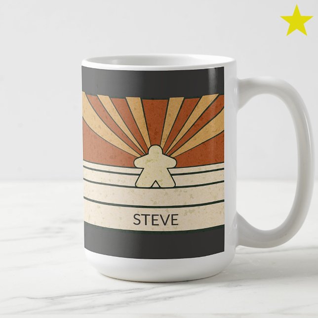 Mug Rayures de Meeple Rétro Marron Soleil Levant Nom P (Créateur téléchargé)