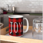 Mug Red Buffalo Plaid & Joy | Holiday<br><div class="desc">Découvrez la chaleur et la joie de la saison des Fêtes avec notre collection Red Buffalo Plaid & Joy sur Zazzle! Cet assortiment festif de produits est conçu pour apporter confort et plaisir à vos célébrations.Cette saison des Fêtes, faites de vos célébrations un événement spécial avec notre collection Red Buffalo...</div>