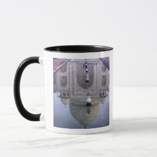 Mug réflexion du Taj Mahal, Agra, Uttar Pradesh,